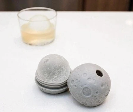 Glace Lunaire en Silicone Kikkerland