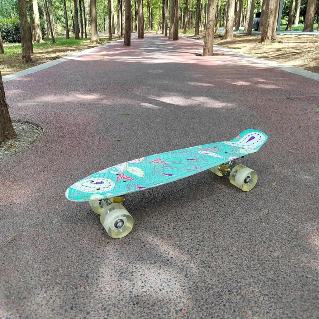 Skateboard complet 55,9 cm