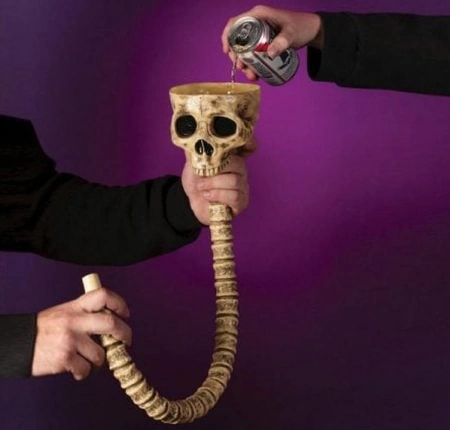 Entonnoir de Boissons Tête de Mort FunWorld